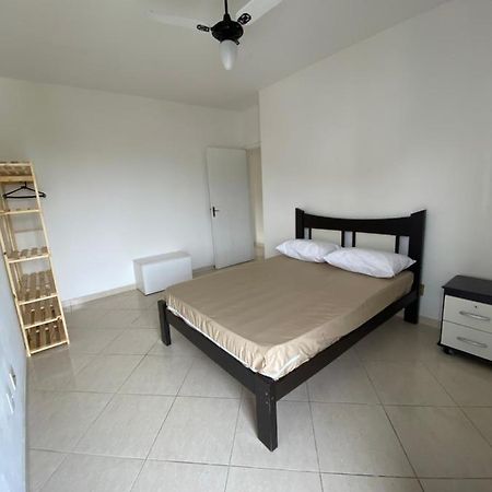 شقة Apartamento 61 - Praia Da Enseada - غوارويا المظهر الخارجي الصورة