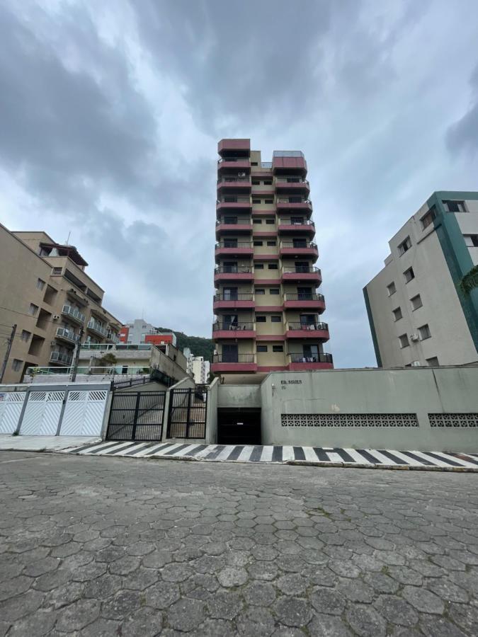 شقة Apartamento 61 - Praia Da Enseada - غوارويا المظهر الخارجي الصورة